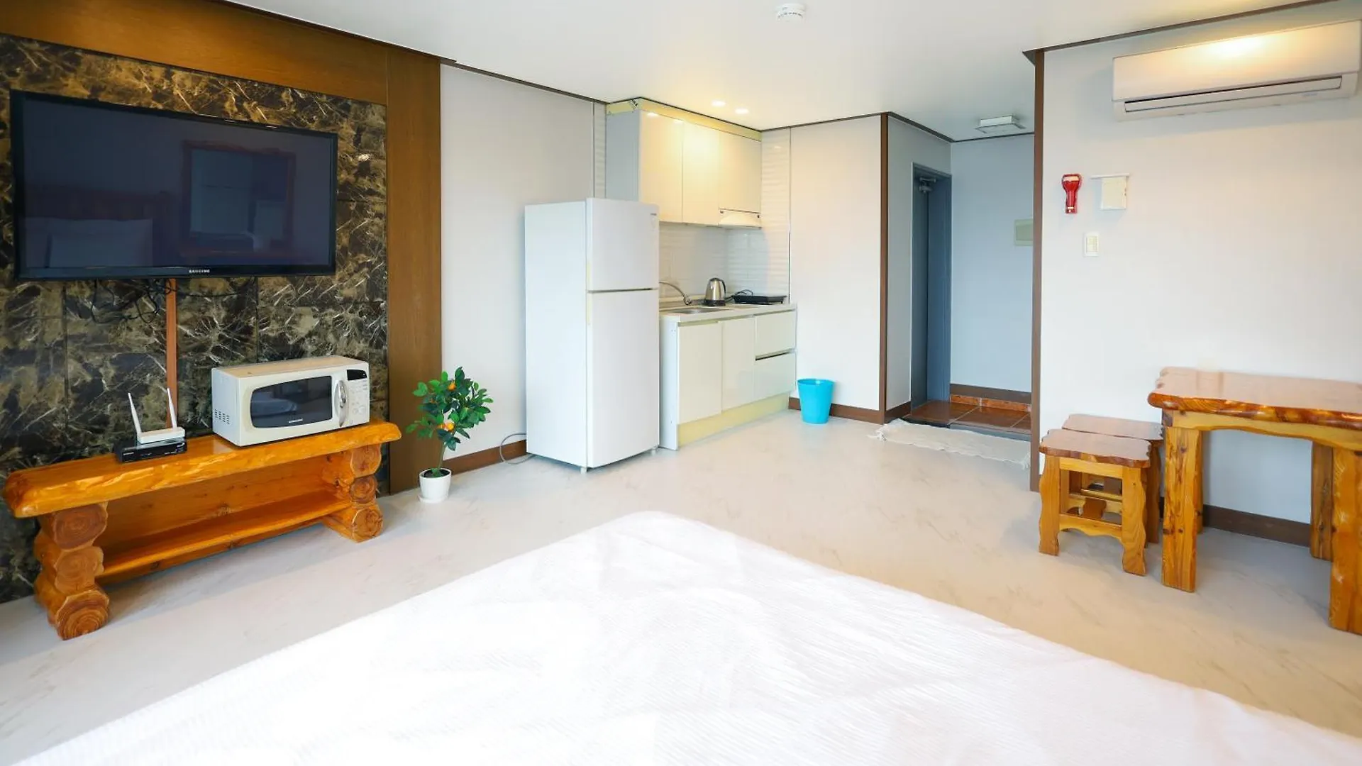 Semesterbostad New Coastal Scenery Villa Jeju
